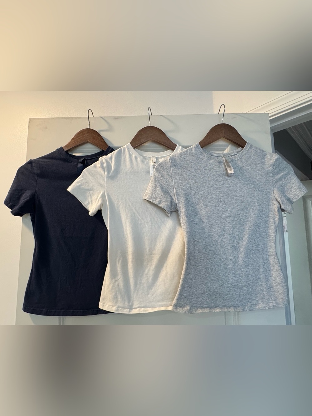 SKIMS (3) Short Sleeve Crew Tee Trio - Navy, White, Heather Gray
